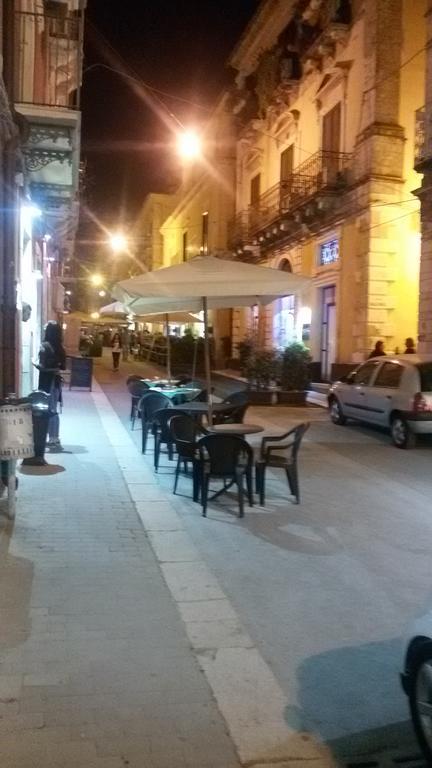 L'Arco Di Coffa Hotel Ragusa Kültér fotó
